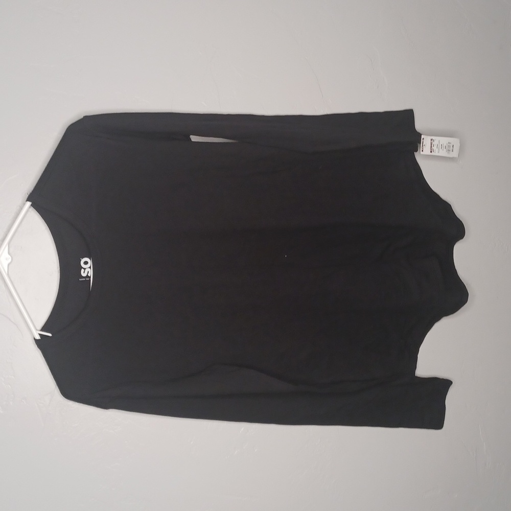 Black Long sleeve‎ t-shirt